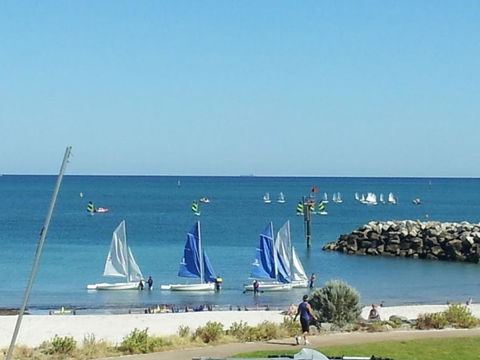 Acaill Accommodation Esplanade Living Self Check-In Self Check-Out - Pubs and Clubs 41