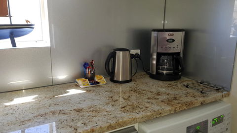 Acaill Accommodation Esplanade Living Self Check-In Self Check-Out - Pubs and Clubs 31