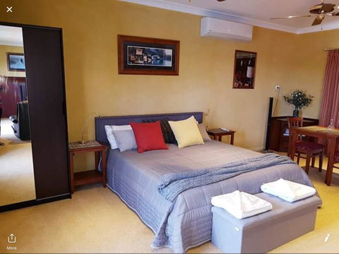 Murrayview Guest House - Go Out 2