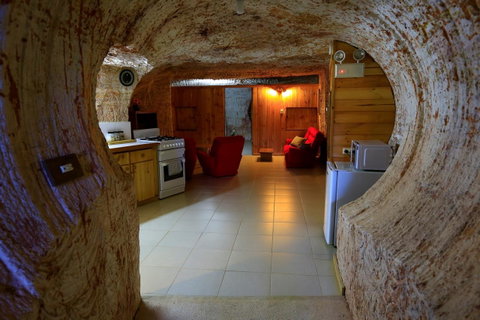Venushill B+B - Pubs and Clubs 9