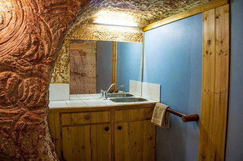 Venushill B+B - Pubs and Clubs 28