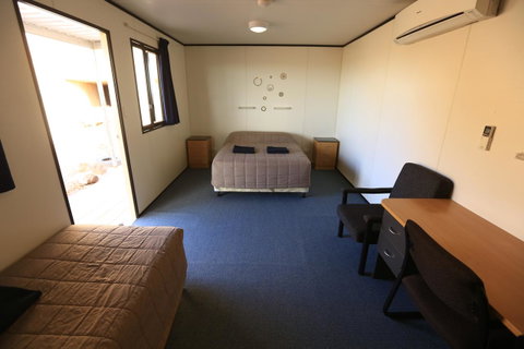 Venushill B+B - Pubs and Clubs 17