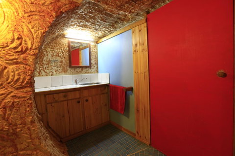 Venushill B+B - Pubs and Clubs 15