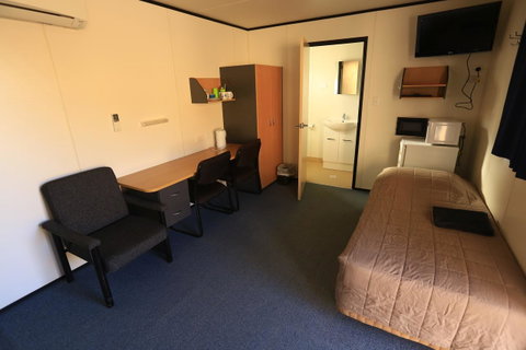 Venushill B+B - Pubs and Clubs 18