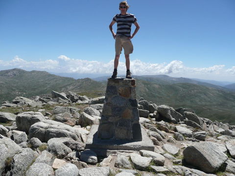 CHILL-OUT - Thredbo - Pubs and Clubs 14