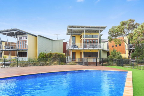 Villa 53 South Shores - Normanville S14 - Pubs and Clubs 1