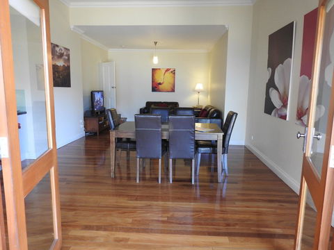 A Secret Garden - Pubs and Clubs 16