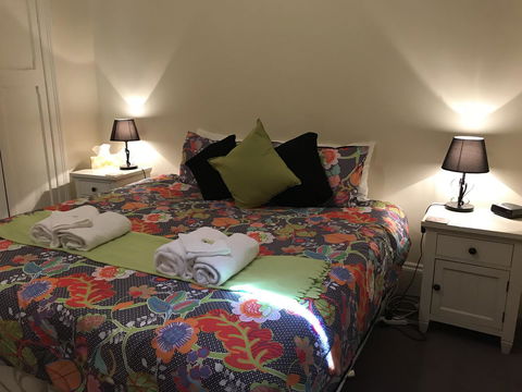 A Secret Garden - Pubs and Clubs 7