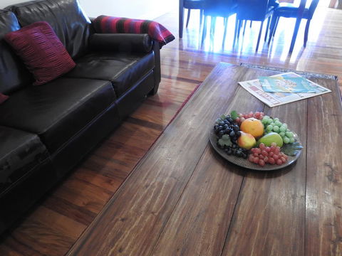 A Secret Garden - Pubs and Clubs 15