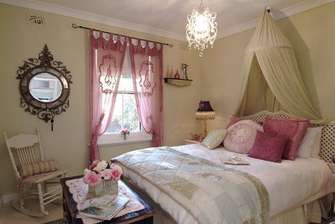 Jasmine\'s Barossa Valley Cottage - Pubs and Clubs 7