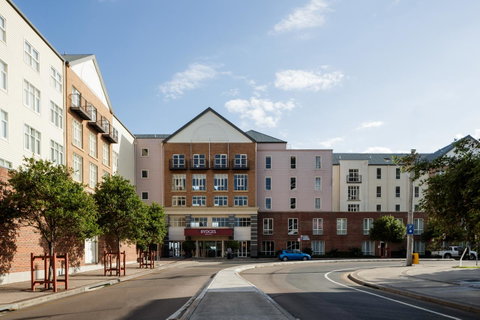 Rydges Newcastle - Go Out 2