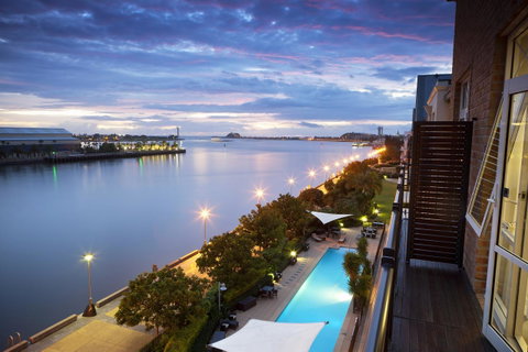 Rydges Newcastle - Go Out 0