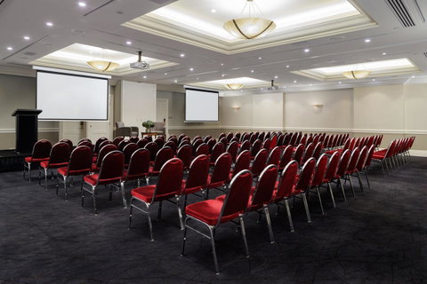 Rydges Newcastle - Go Out 40