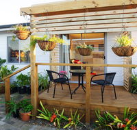 Gumnut Getaway BnB - Pubs and Clubs