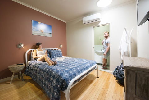 Port Lincoln Studio Apartments - Go Out 2
