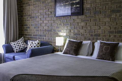 Mannum Motel - Pubs and Clubs 18