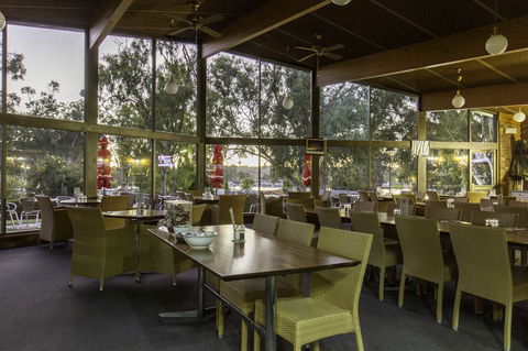 Mannum Motel - Pubs and Clubs 22