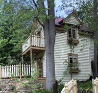 Aldgate Creek Cottage Bed and Breakfast - Go Out