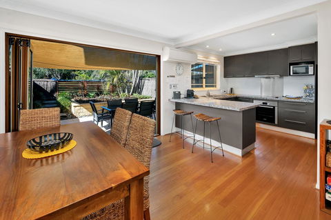 Casuarina 1 - Go Out 4