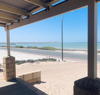 Bay Lodge - Pubs and Clubs