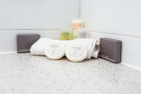 Country Comfort Amity Motel - Pubs and Clubs 41