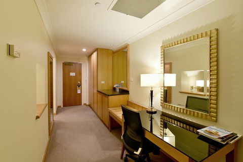 Duxton Hotel Perth - Pubs and Clubs 11