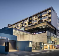 Quest South Perth Foreshore - Pubs and Clubs