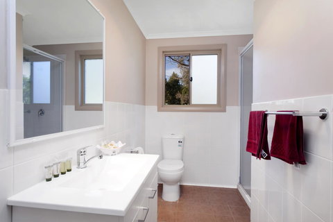 Armidale Tourist Park - Go Out 15