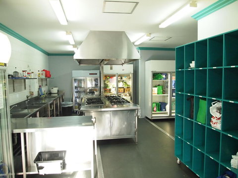 The Emperors Crown Hostel - Pubs and Clubs 42