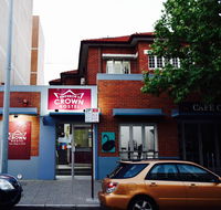 The Emperors Crown Hostel - Pubs and Clubs