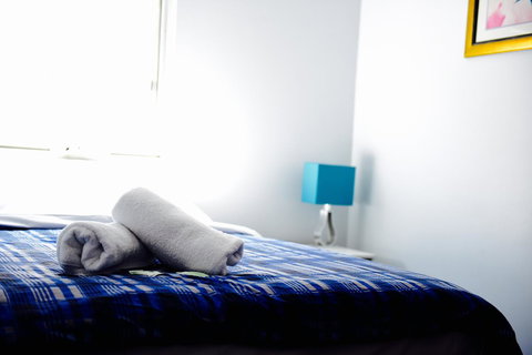 The Emperors Crown Hostel - Pubs and Clubs 35