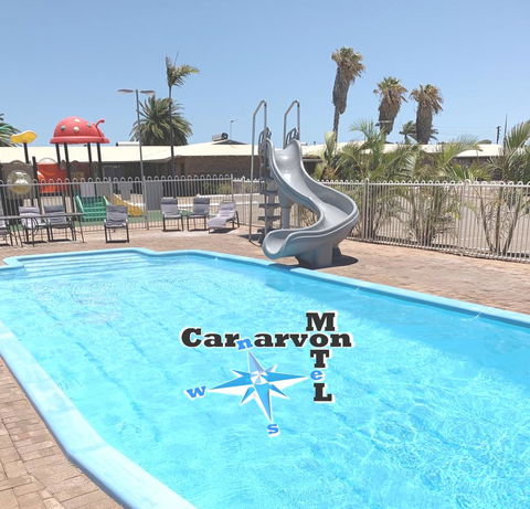 Carnarvon Motel - Pubs and Clubs 0