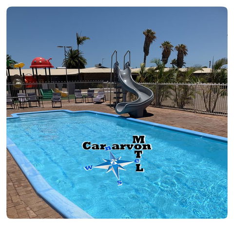 Carnarvon Motel - Pubs and Clubs 13