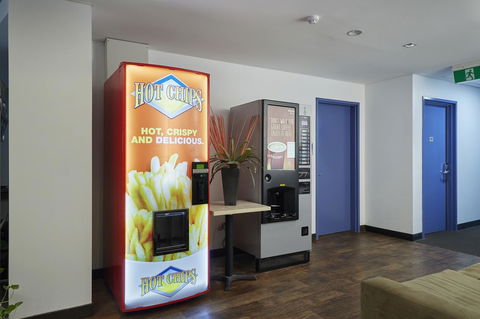 Ibis Budget Perth Airport - Pubs and Clubs 11