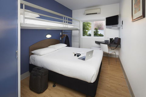 Ibis Budget Perth Airport - Pubs and Clubs 19