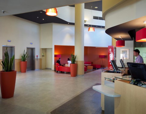 Ibis Perth - Pubs and Clubs 26