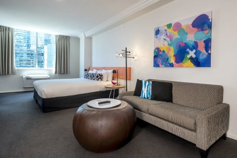 Oaks Perth Hotel - Pubs and Clubs 15