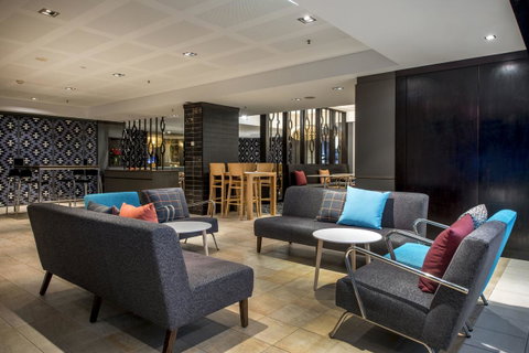 Oaks Perth Hotel - Pubs and Clubs 33