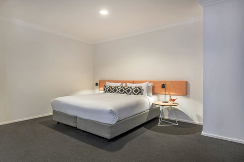 Oaks Perth Hotel - Pubs and Clubs 19