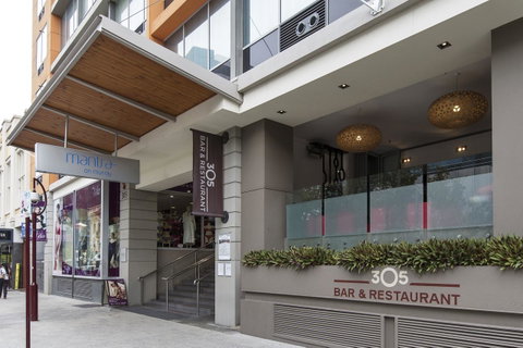Oaks Perth Hotel - Pubs and Clubs 31