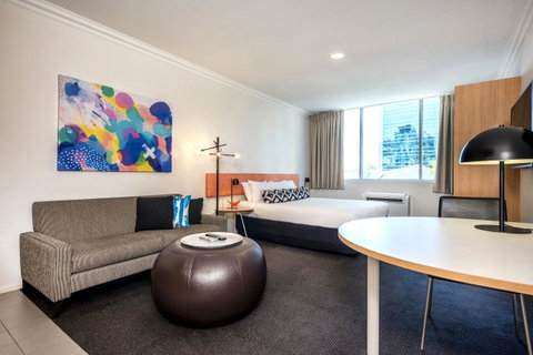 Oaks Perth Hotel - Pubs and Clubs 23