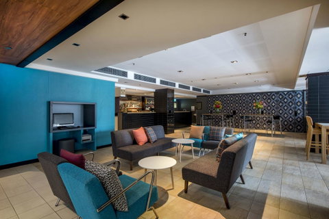 Oaks Perth Hotel - Pubs and Clubs 39