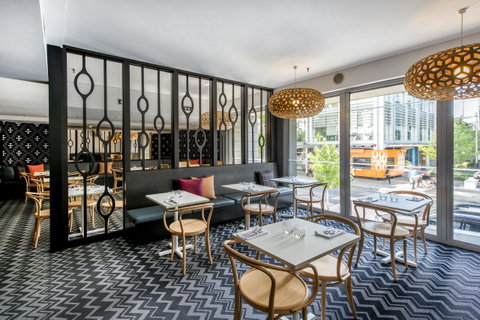 Oaks Perth Hotel - Pubs and Clubs 36