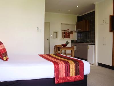 Riverview On Mount Street - Go Out 14