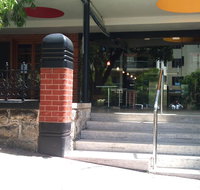 Riverview on Mount Street - Pubs and Clubs