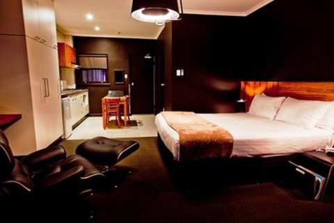 Riverview On Mount Street - Go Out 9