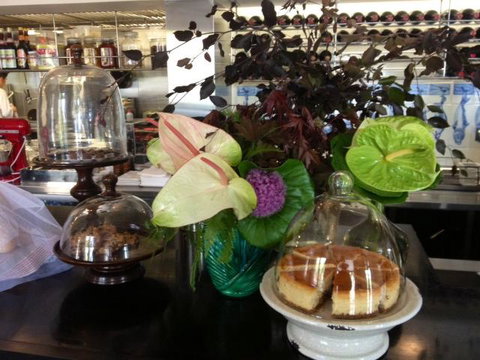 Riverview On Mount Street - Go Out 39