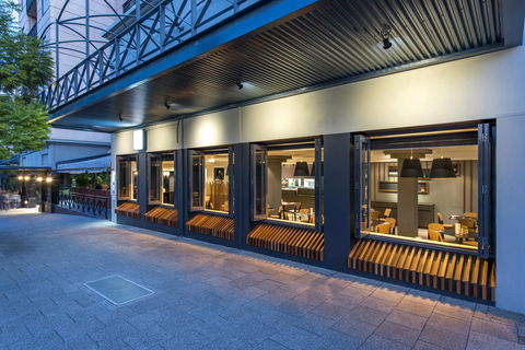 Mantra On Hay Perth - Pubs and Clubs 17