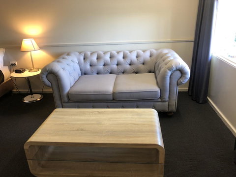 Dog Rock Motel - Pubs and Clubs 19