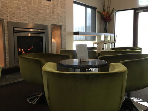 Dog Rock Motel - Pubs and Clubs 35